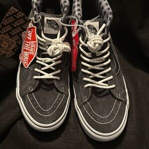 VansSk8-Hi MTE-1 Boots Plaid GreyMens Size 10 NWT
